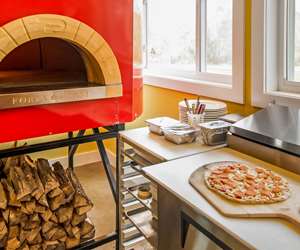 Authentic Pizza Oven